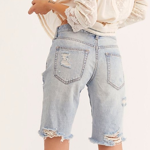 Free People Caroline cut off destroyed denim - Picture 3 of 7